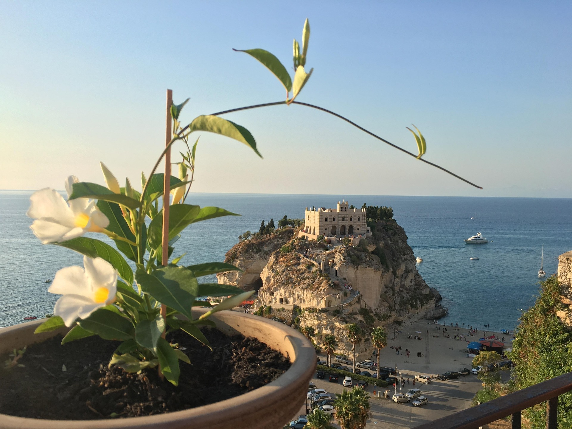 What to Do in Tropea in One Day: Historic Centre, Beach and Sunset